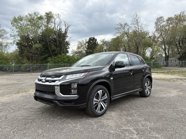 2025 Mitsubishi Outlander Sport ES photo 2