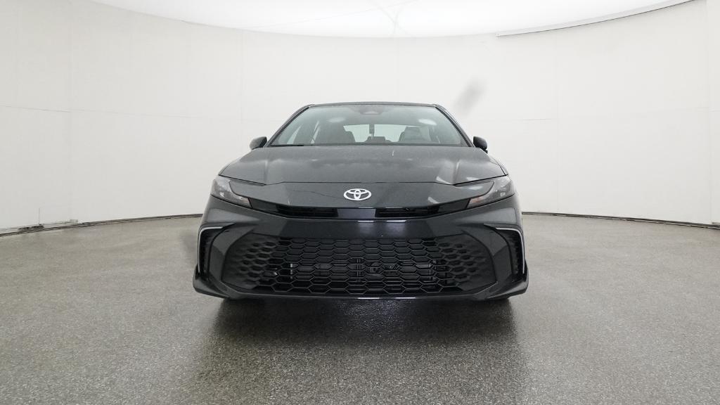 2026 Toyota Camry SE photo 2