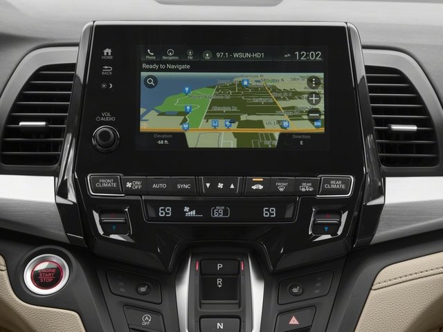 2018 Honda Odyssey Touring photo 15