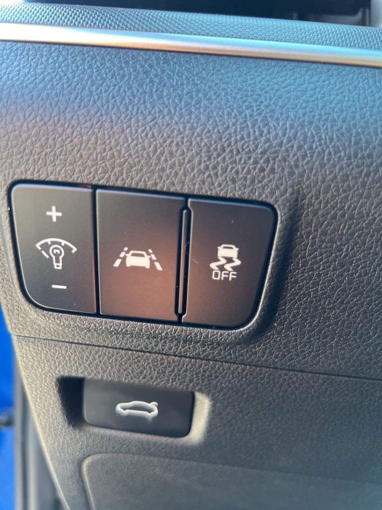 2023 Kia K5 GT-Line photo 16