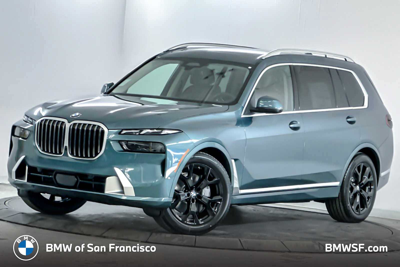 2026 BMW X7 40i's photo