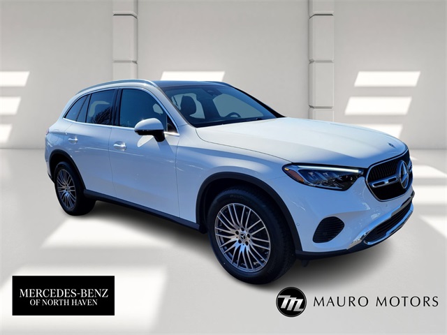 2025 Mercedes-Benz GLC Base's photo