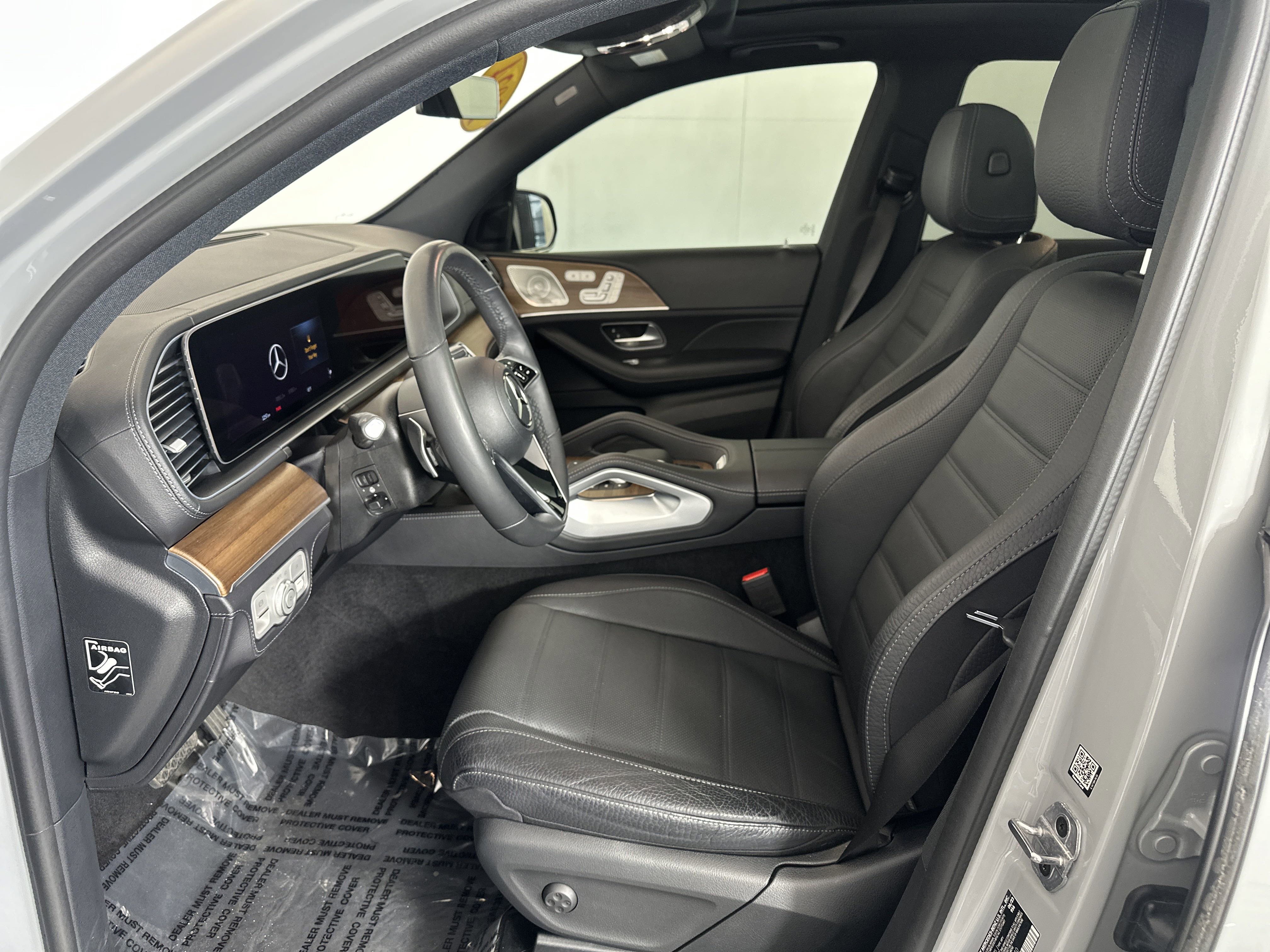 2024 Mercedes Benz GLE 450 4MATIC photo 4