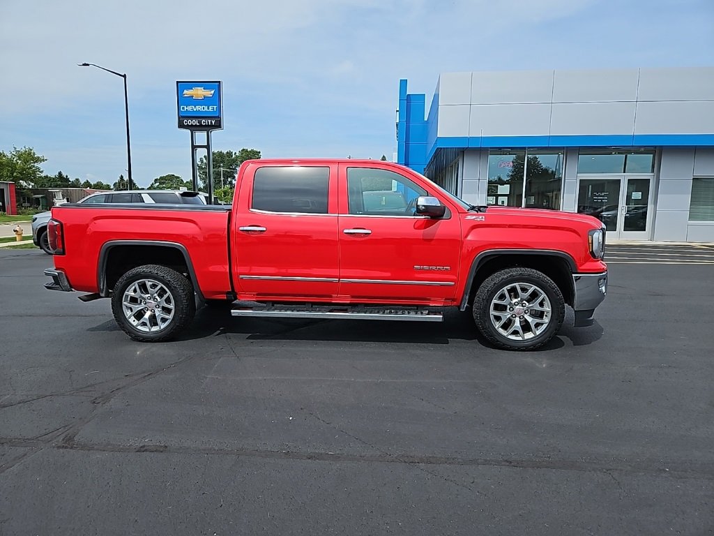 2017 Gmc Sierra 1500 SLT photo 2