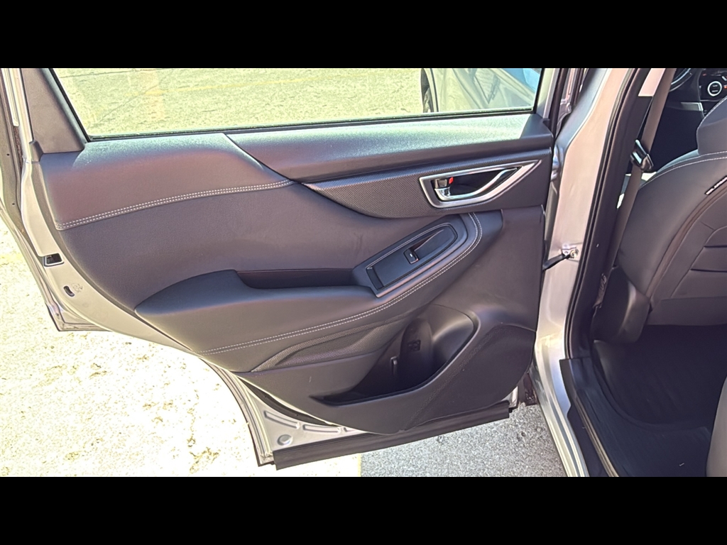2023 Subaru Forester Premium photo 19