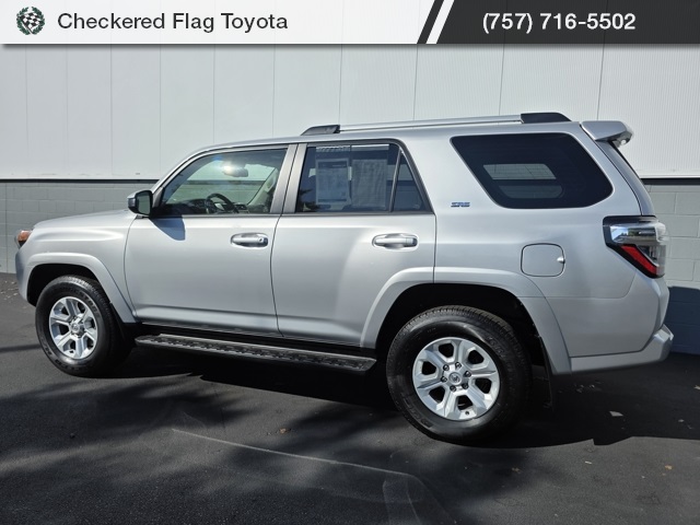 2024 Toyota 4Runner SR5 photo 4