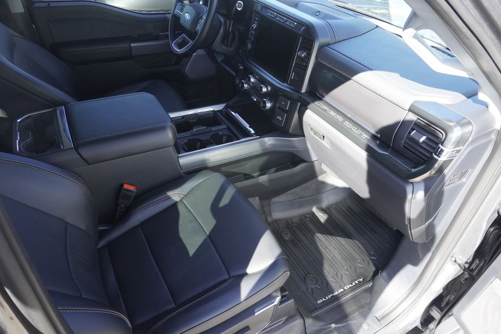 2024 Ford F-250 photo 22