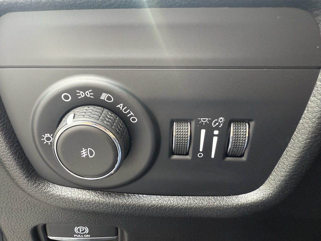2023 Jeep Grand Cherokee Limited photo 16