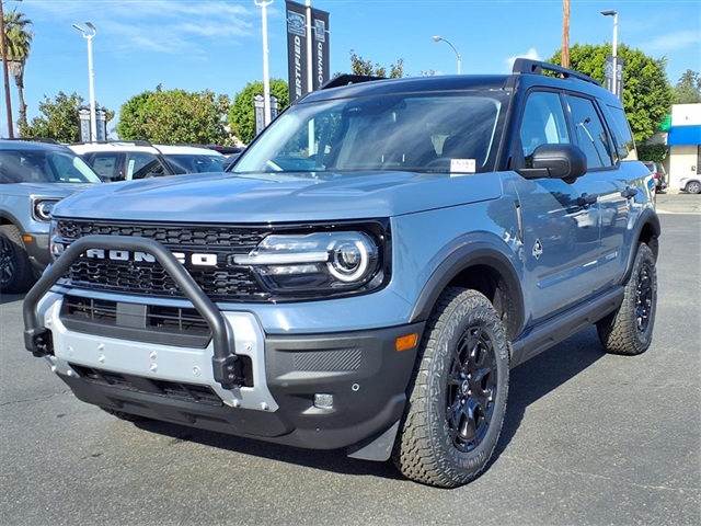 2025 Ford Bronco Sport Outer Banks's photo