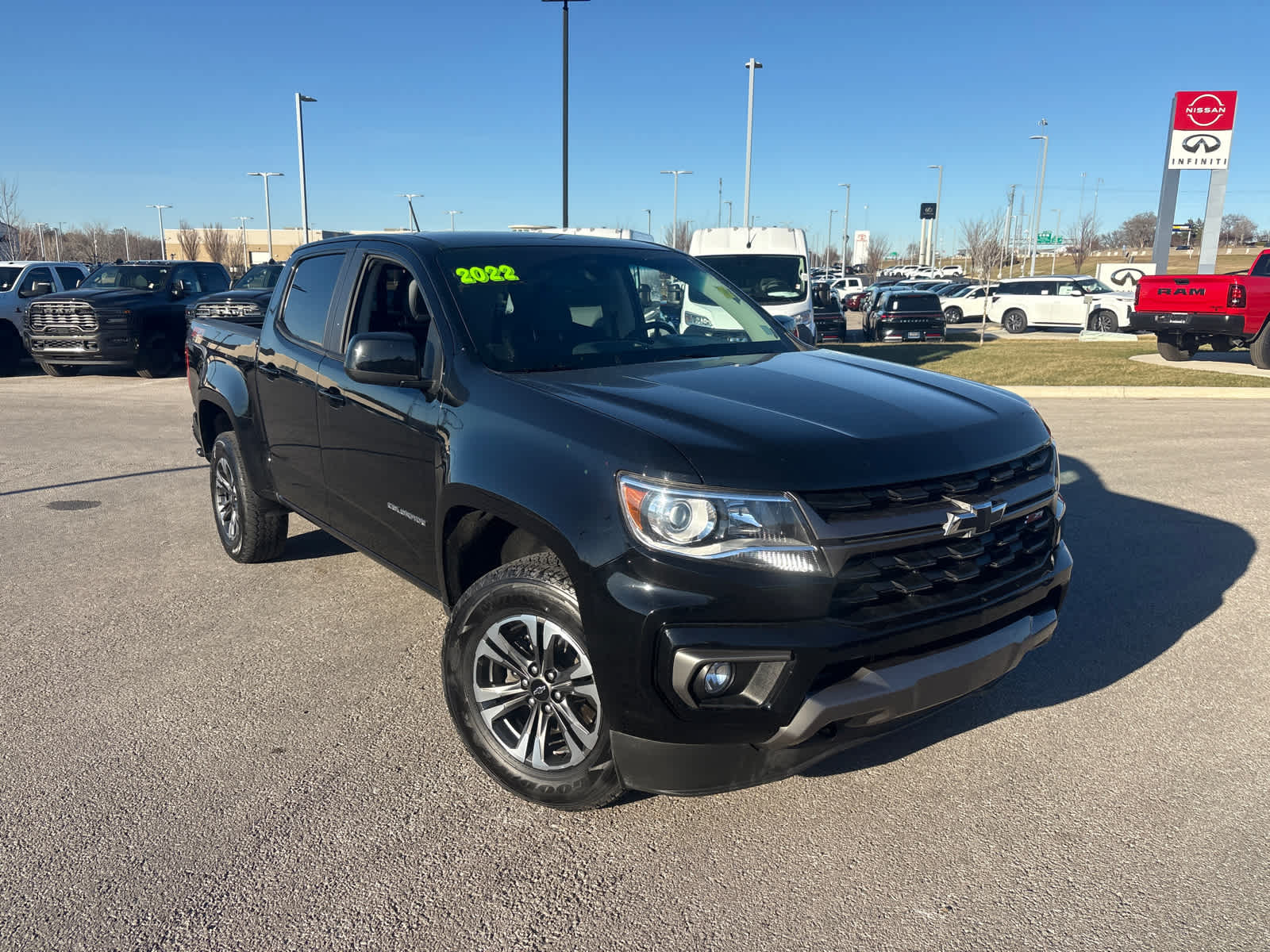 Used 2022 Chevrolet Colorado Z71 with VIN 1GCGTDEN1N1185971 for sale in Kansas City