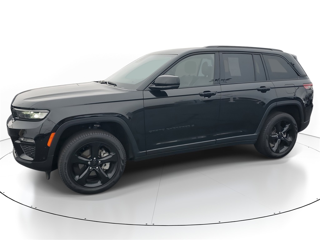2023 Jeep Grand Cherokee Limited photo 2