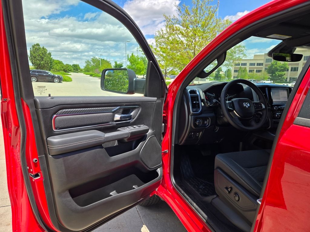 2025 Ram 1500 Big Horn Lone Star photo 9