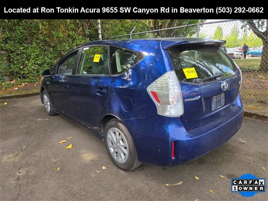 2014 Toyota Prius V Three photo 4