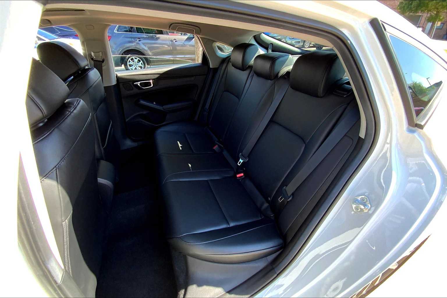 2025 Acura Integra Base photo 18