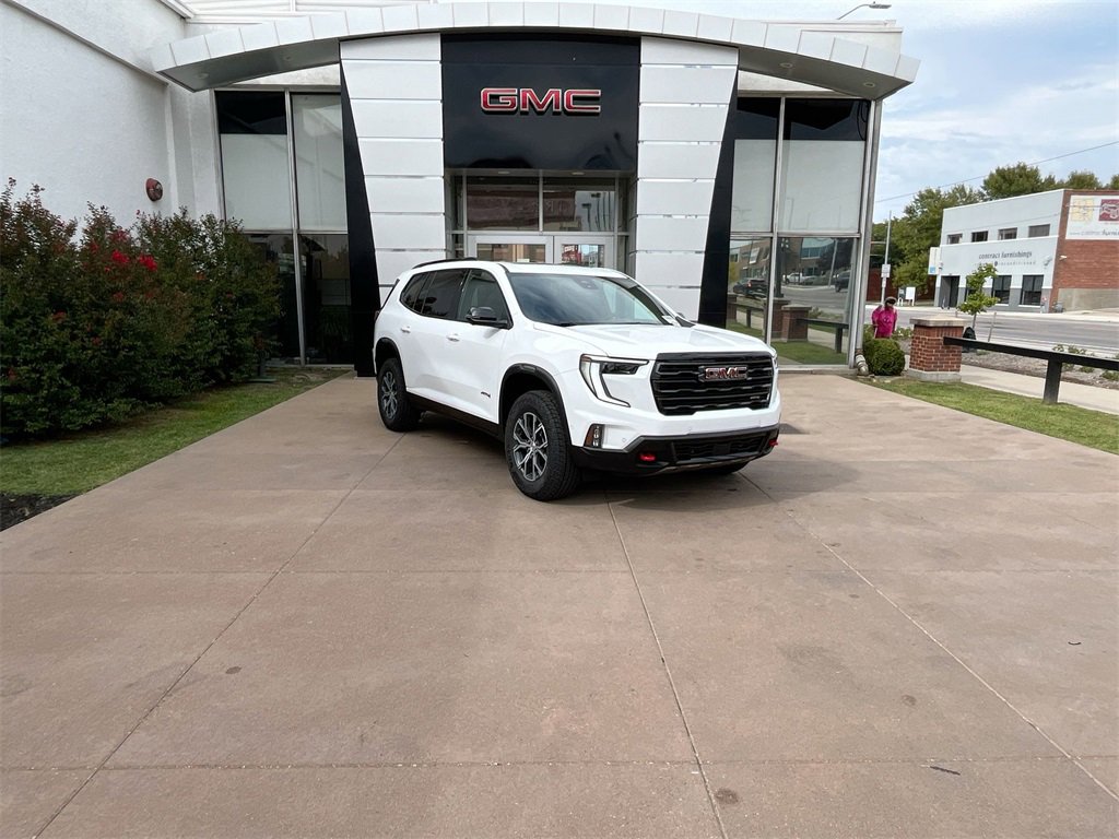 2026 GMC Acadia AT4's photo