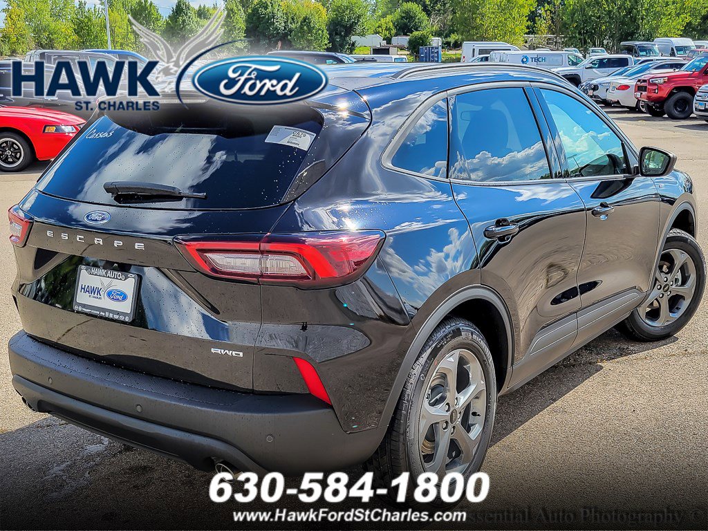 2025 Ford Escape ST-Line photo 6