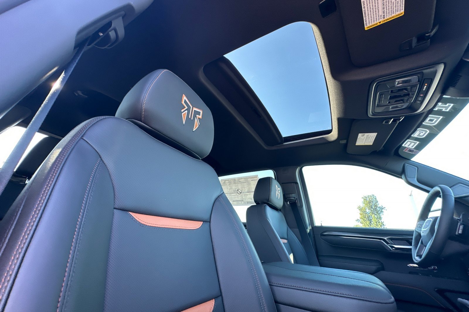 2025 Gmc Sierra 1500 AT4 photo 14