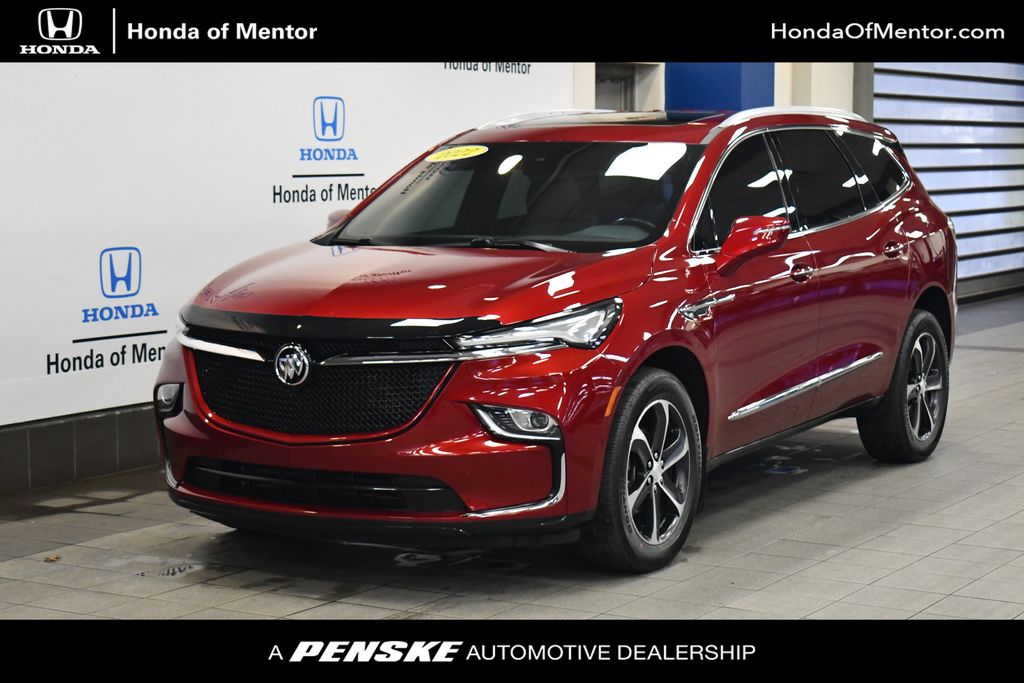 2022 Buick Enclave Essence's photo