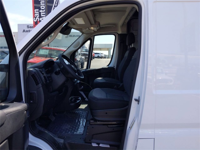 2026 Ram ProMaster 3500 photo 9