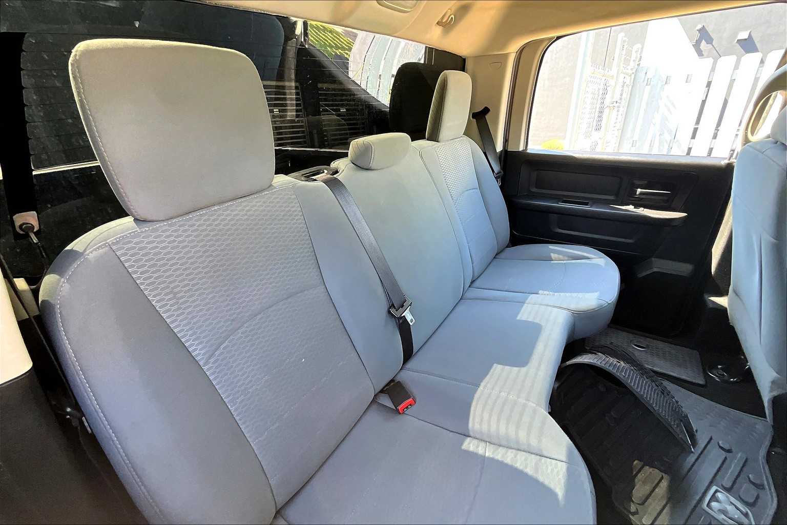 2015 Ram 1500 Tradesman photo 19