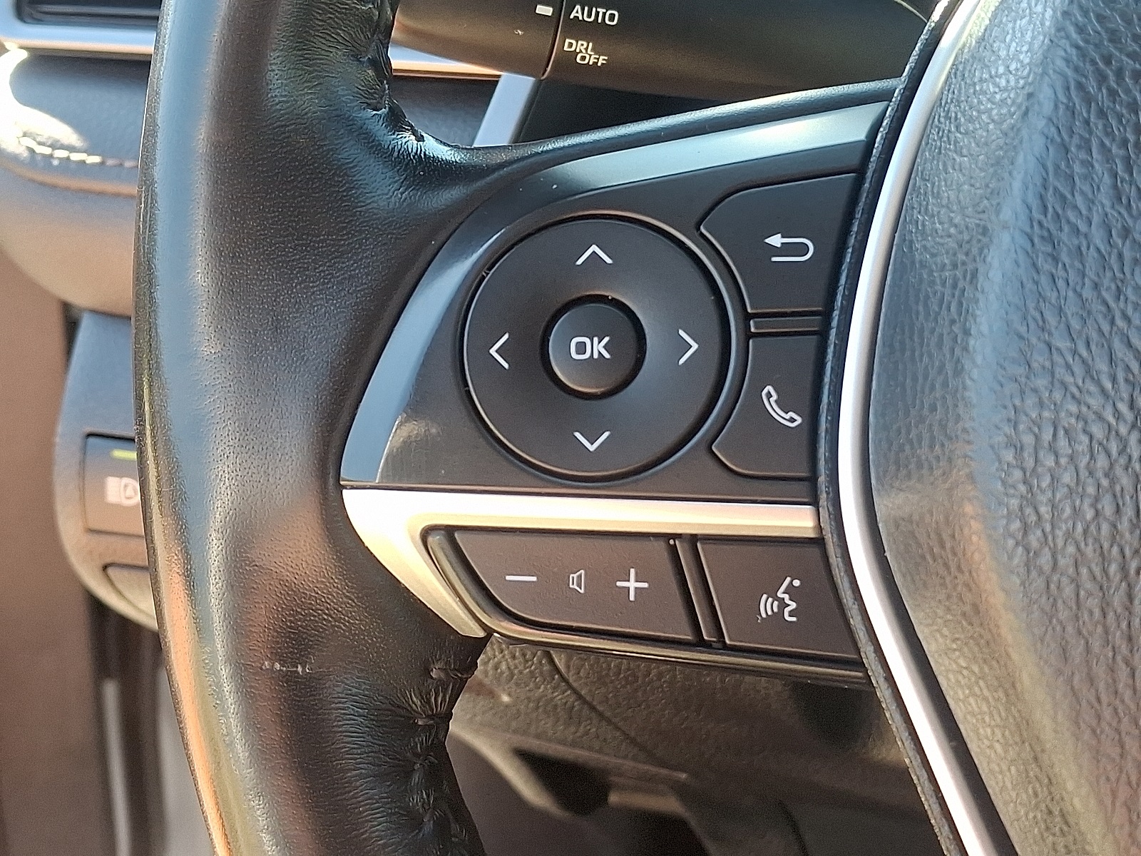 2023 Toyota Camry XLE photo 21