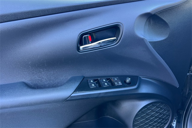 2017 Toyota Prius One Two photo 11