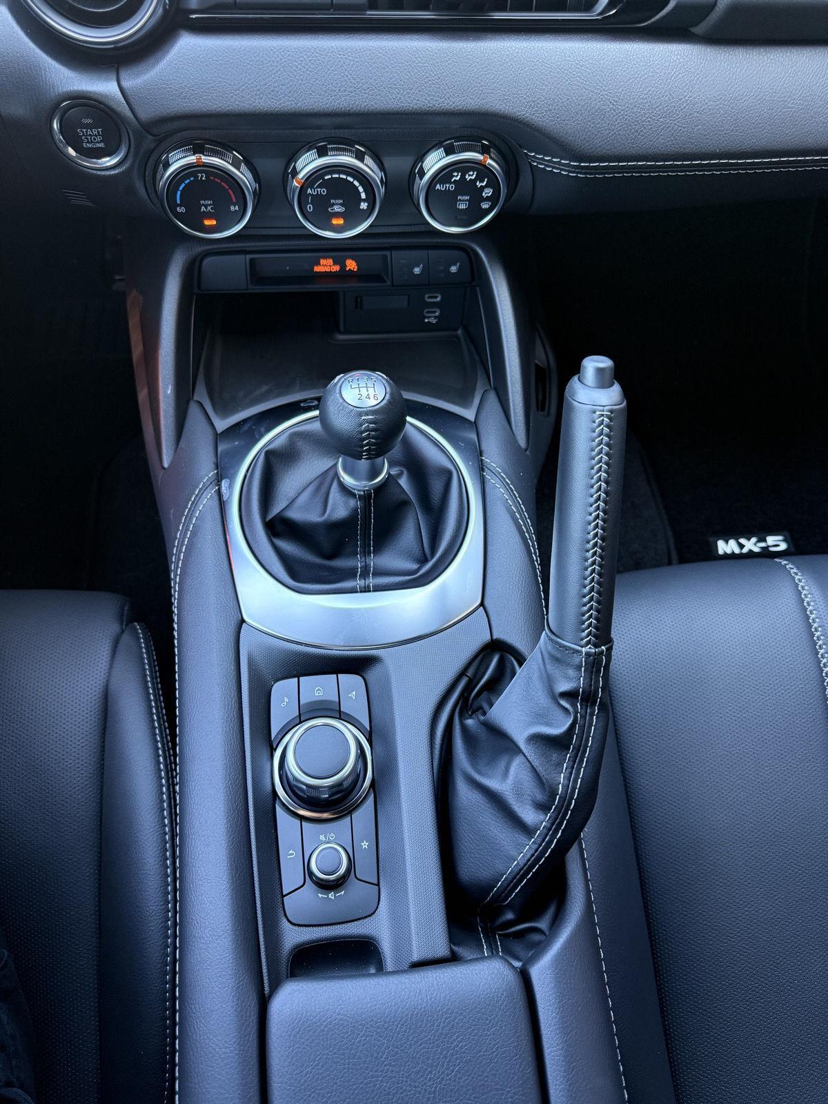 2025 Mazda MX-5 Miata Miata Grand Touring photo 6