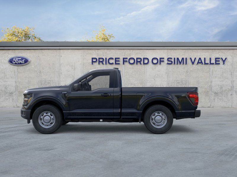 2025 Ford F-150 XL photo 2