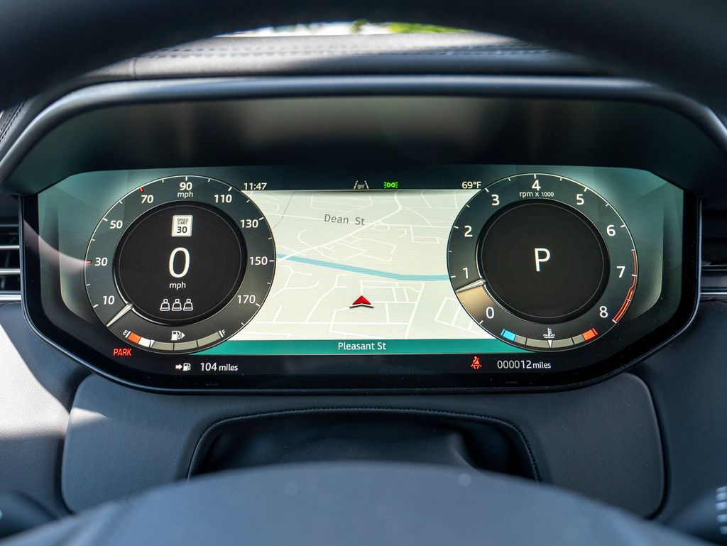 2025 Land Rover Range Rover Sport SE photo 11