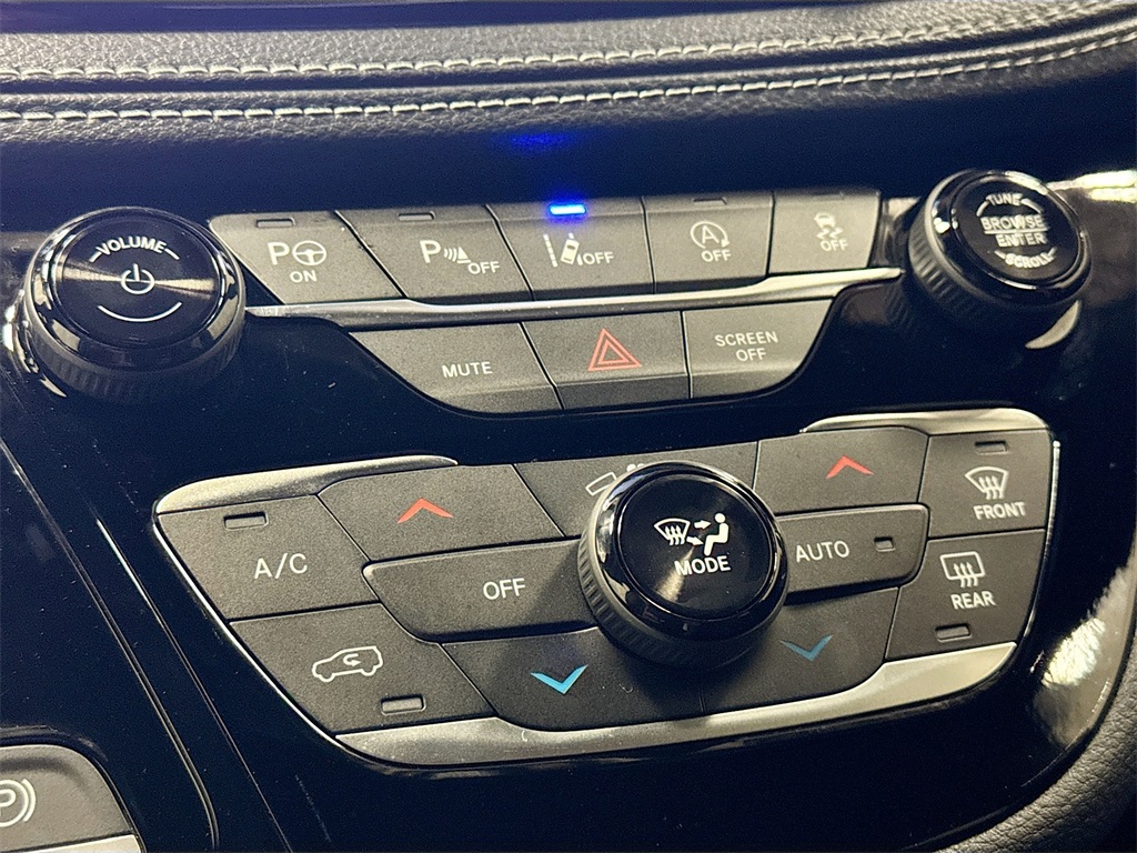 2025 Chrysler Pacifica photo 27