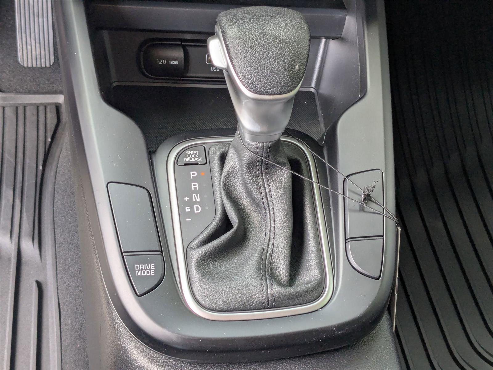 2025 Kia Soul LX photo 17