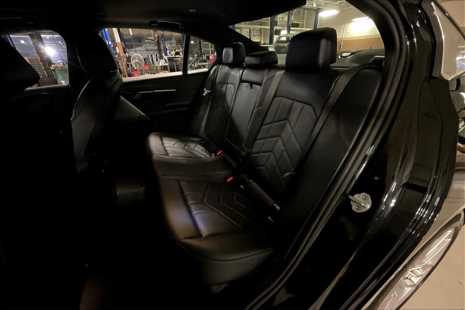 2025 Bmw 530i Sedan photo 17