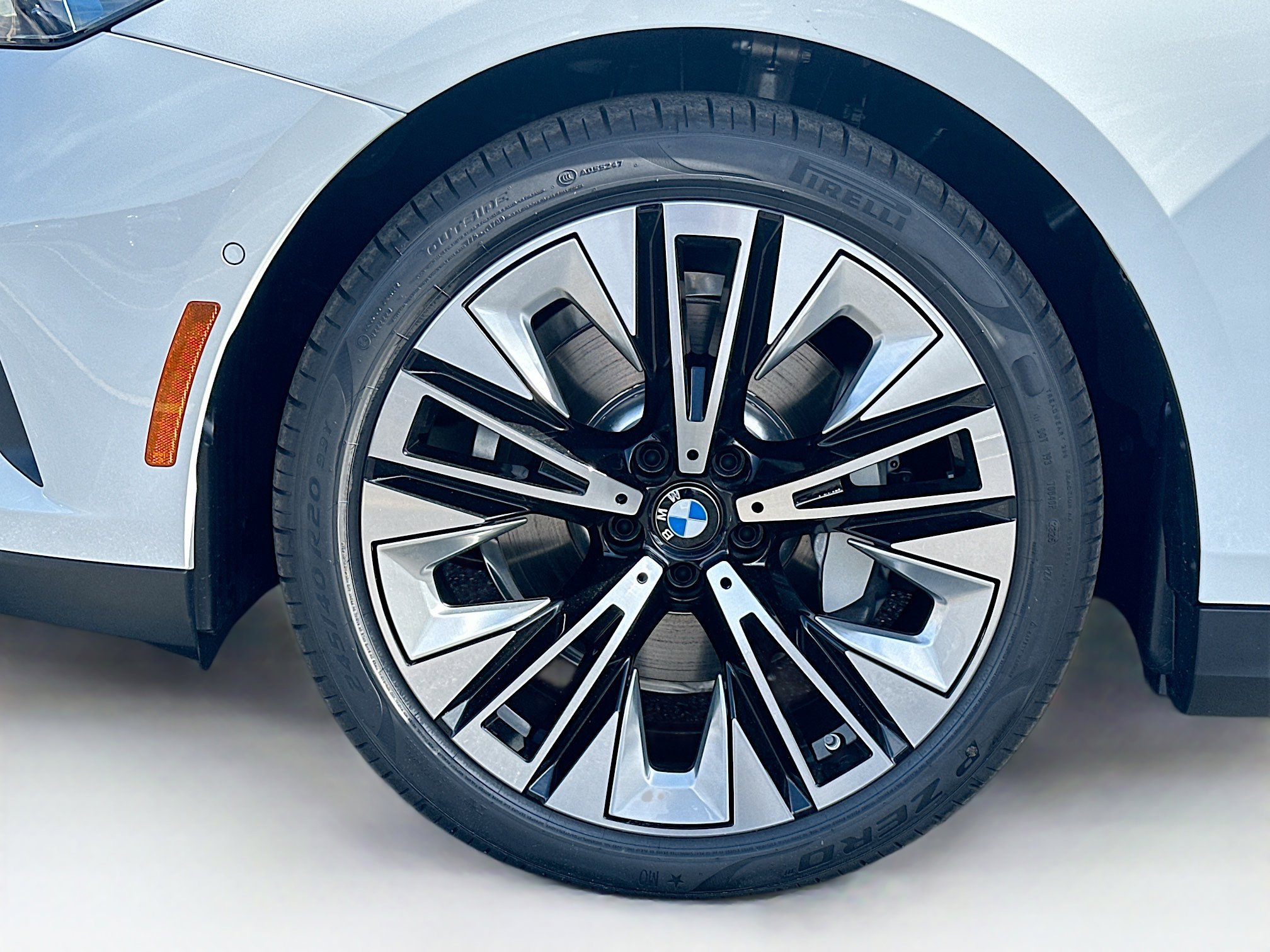 2026 Bmw 530i photo 22