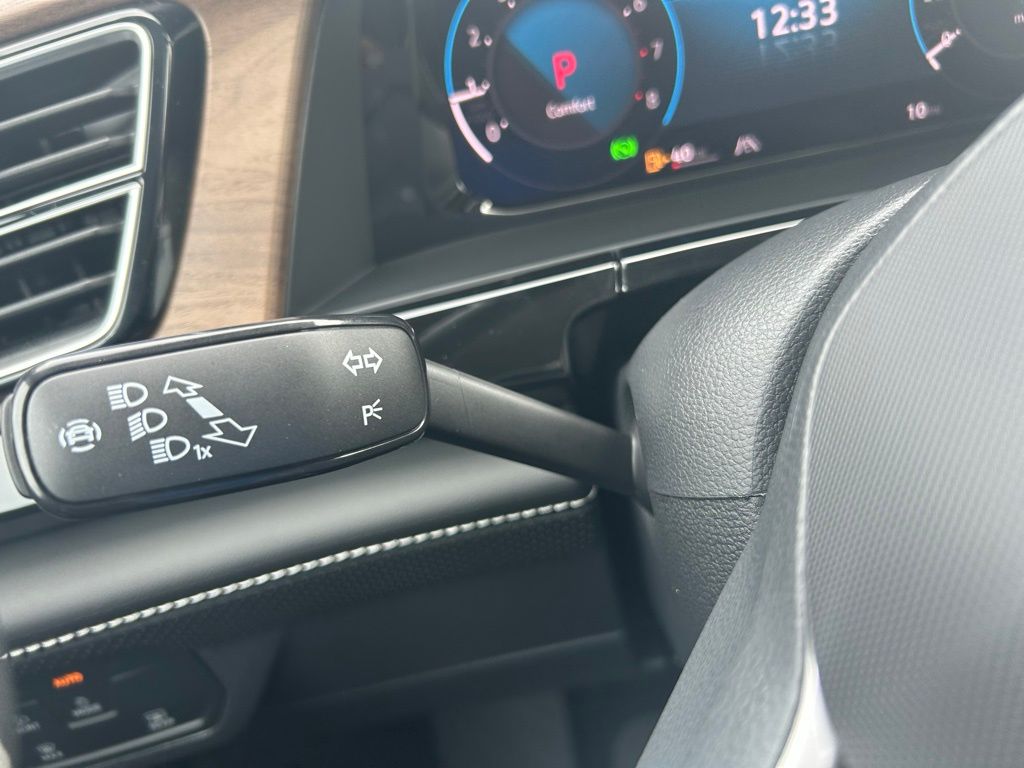 2026 Volkswagen Atlas SE Technology photo 17