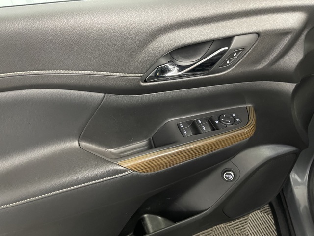 2020 Gmc Acadia SLE photo 26
