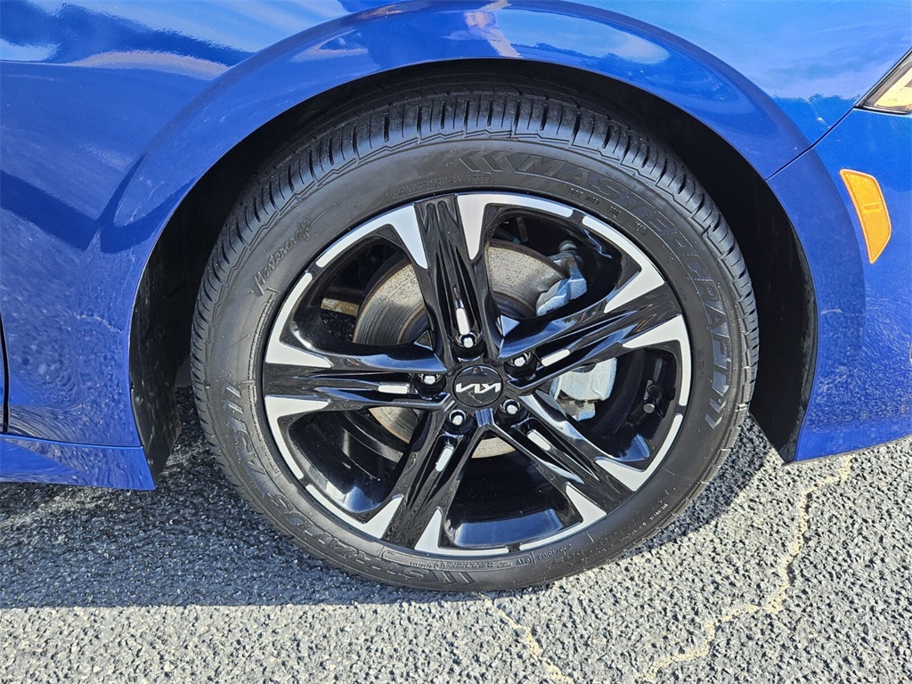 2024 Kia K5 GT-Line photo 15