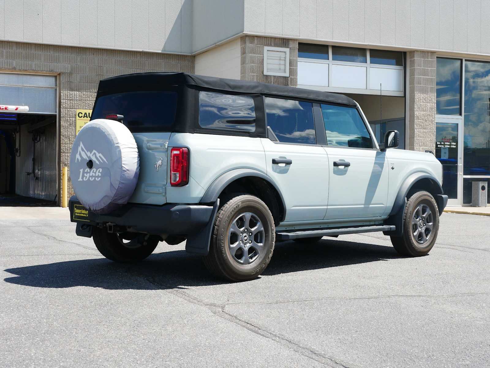 Used 2022 Ford Bronco 4-Door Big Bend with VIN 1FMDE5BH2NLB34092 for sale in Brainerd, Minnesota