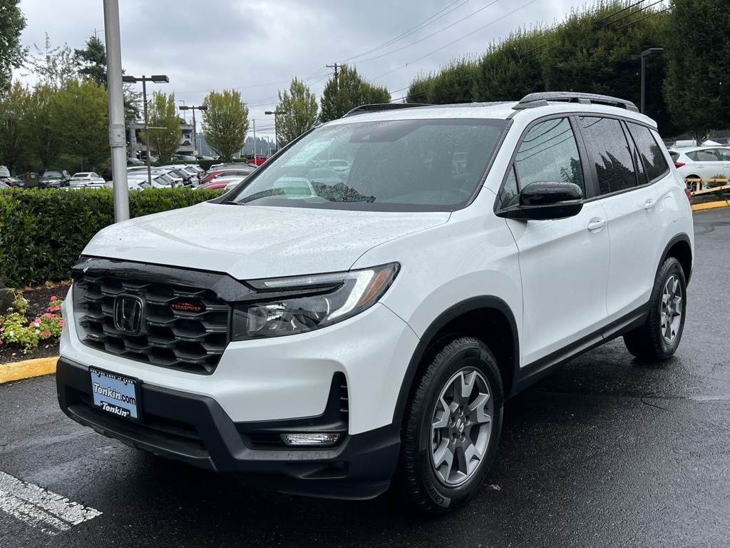 2023 Honda Passport TrailSport photo 3