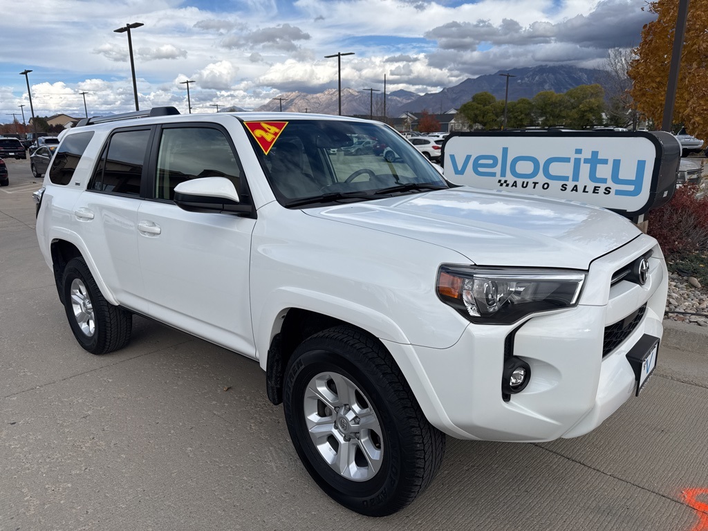 2024 Toyota 4Runner SR5's photo