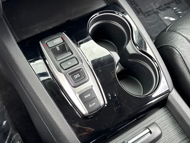 2020 Honda Pilot Touring photo 16