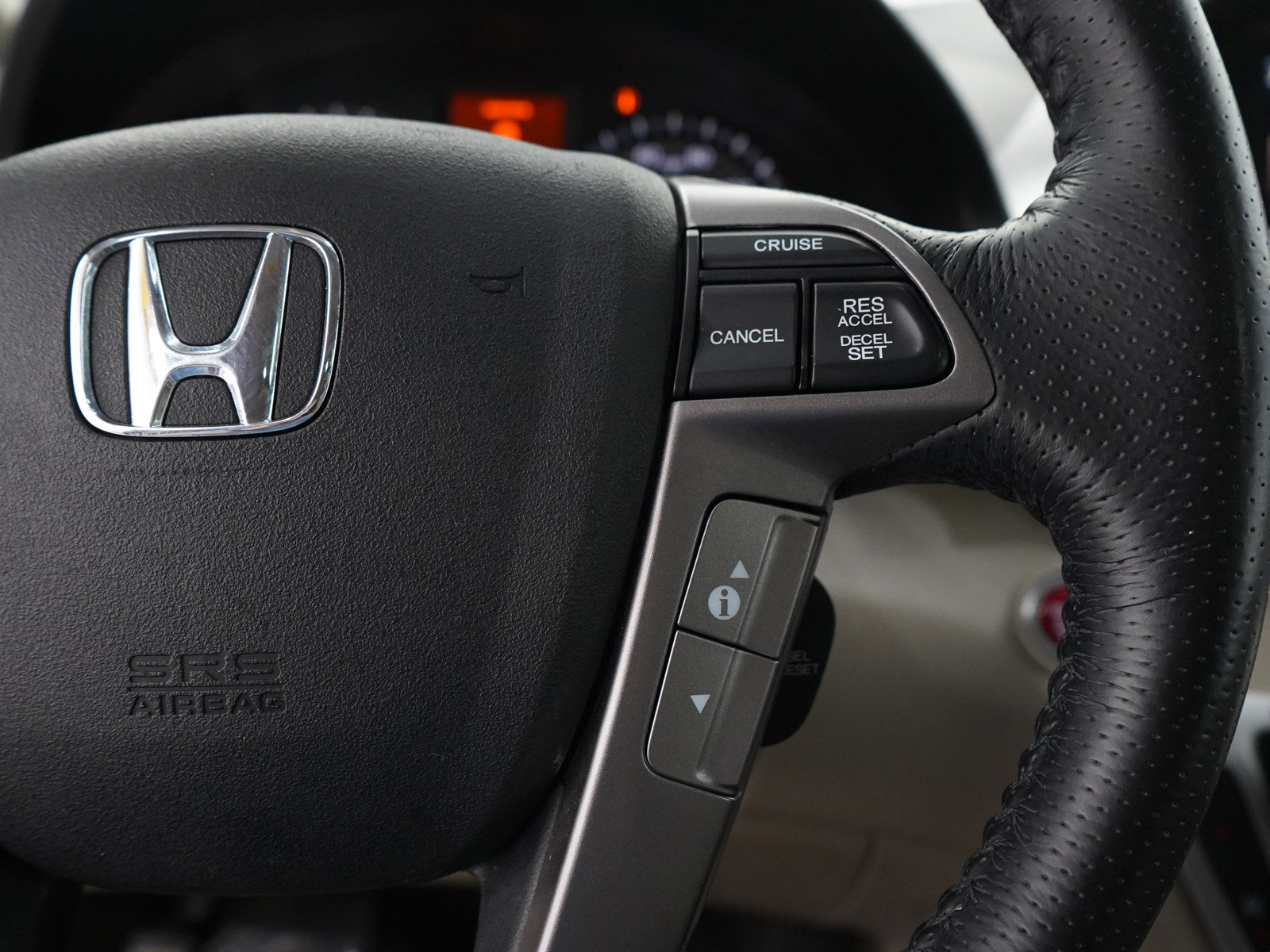 2017 Honda Odyssey Touring Elite photo 29