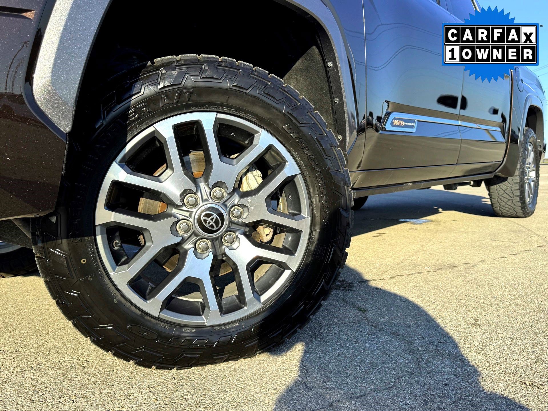 2022 Toyota Tundra 1794 Edition photo 2