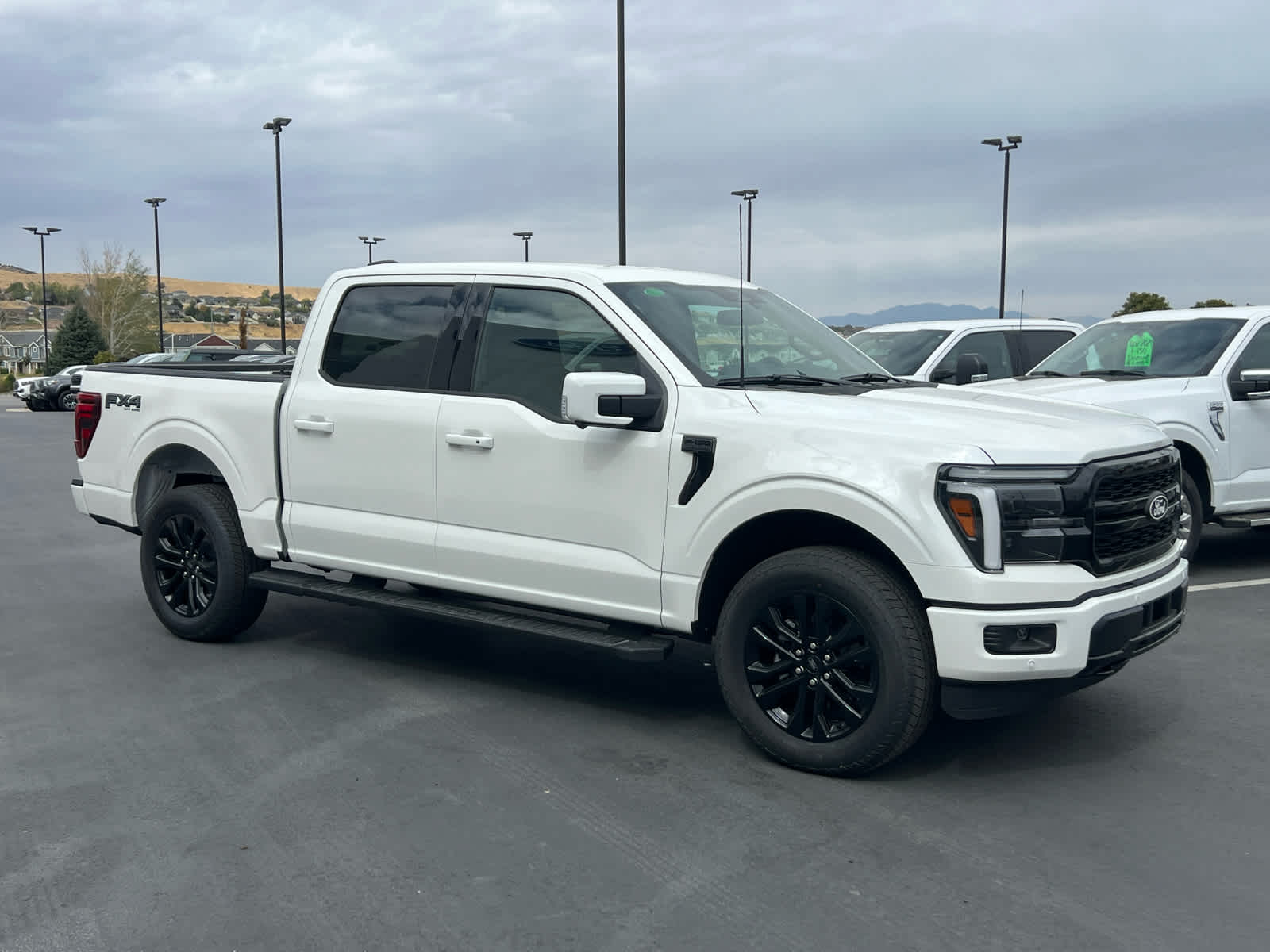 2025 Ford F-150 Lariat photo 2