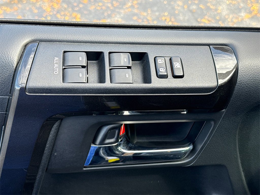 2023 Toyota 4Runner TRD Off-Road photo 13
