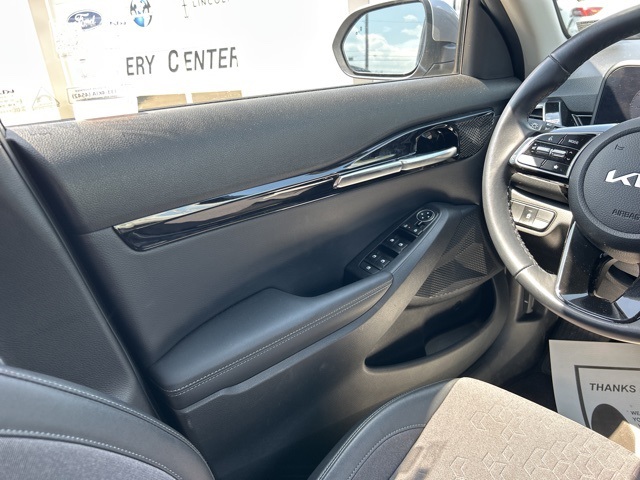 2024 Kia Seltos S photo 27