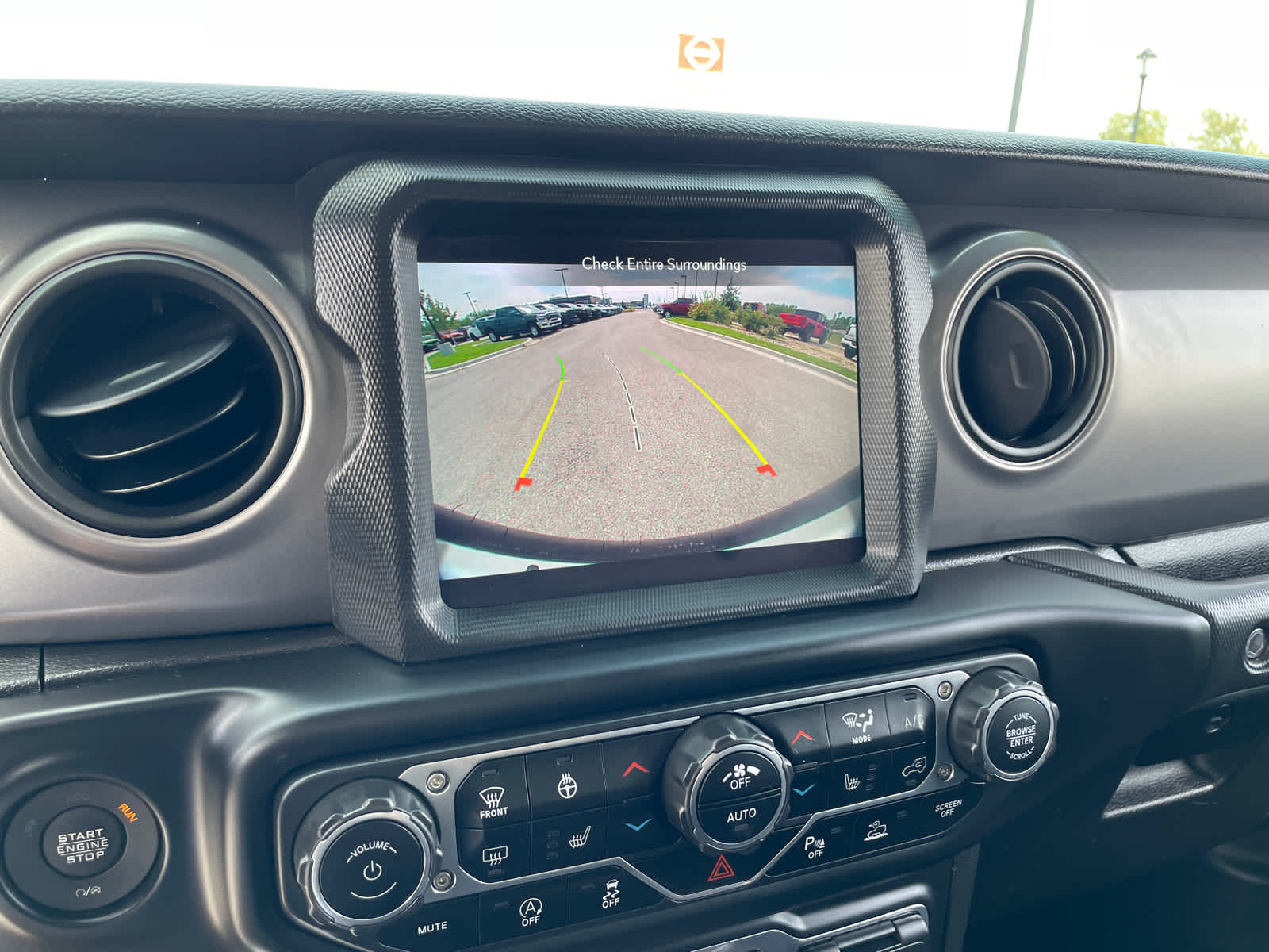 2021 Jeep Wrangler Sport S photo 19