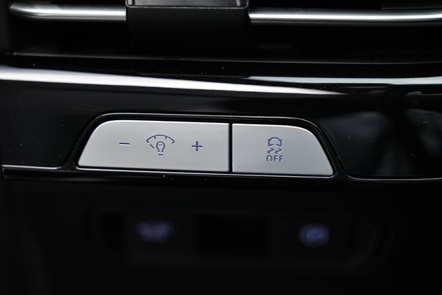 2025 Genesis G80 3.5T Sport Prestige photo 20