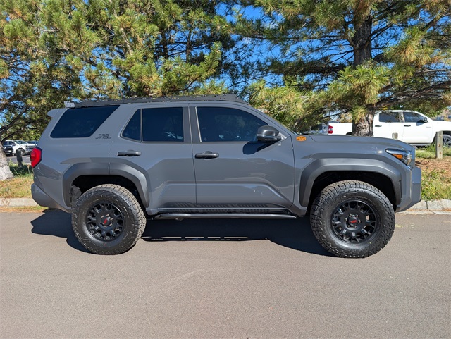 2025 Toyota 4Runner TRD Off-Road Premium photo 2
