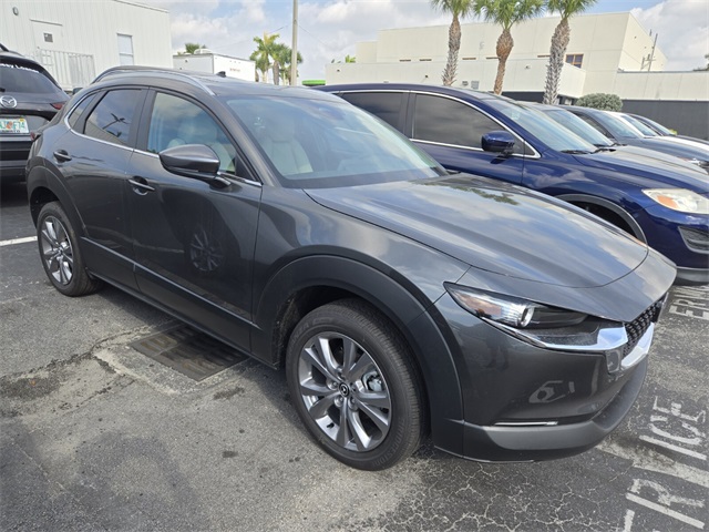 2025 Mazda CX-30 2.5 S Preferred photo 2