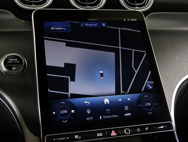 2025 Mercedes Benz GLC 300 4MATIC photo 2